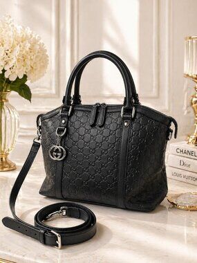 Authentic Gucci Guccissima Leather Boston Bag Black GG Embossed Satchel Luxury